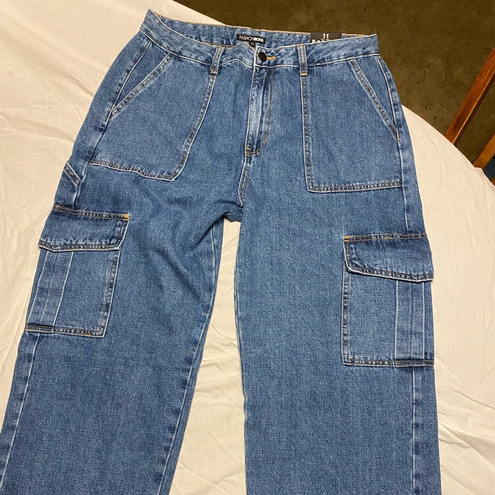 NEVER WORN jeans